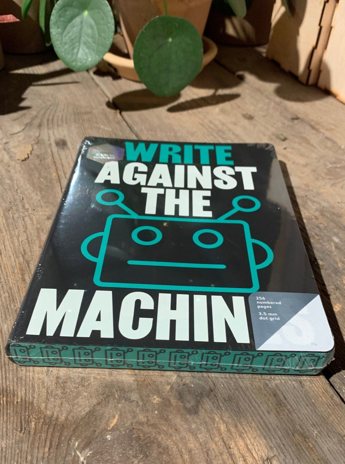 NUUNA notesbog - Write against the machines