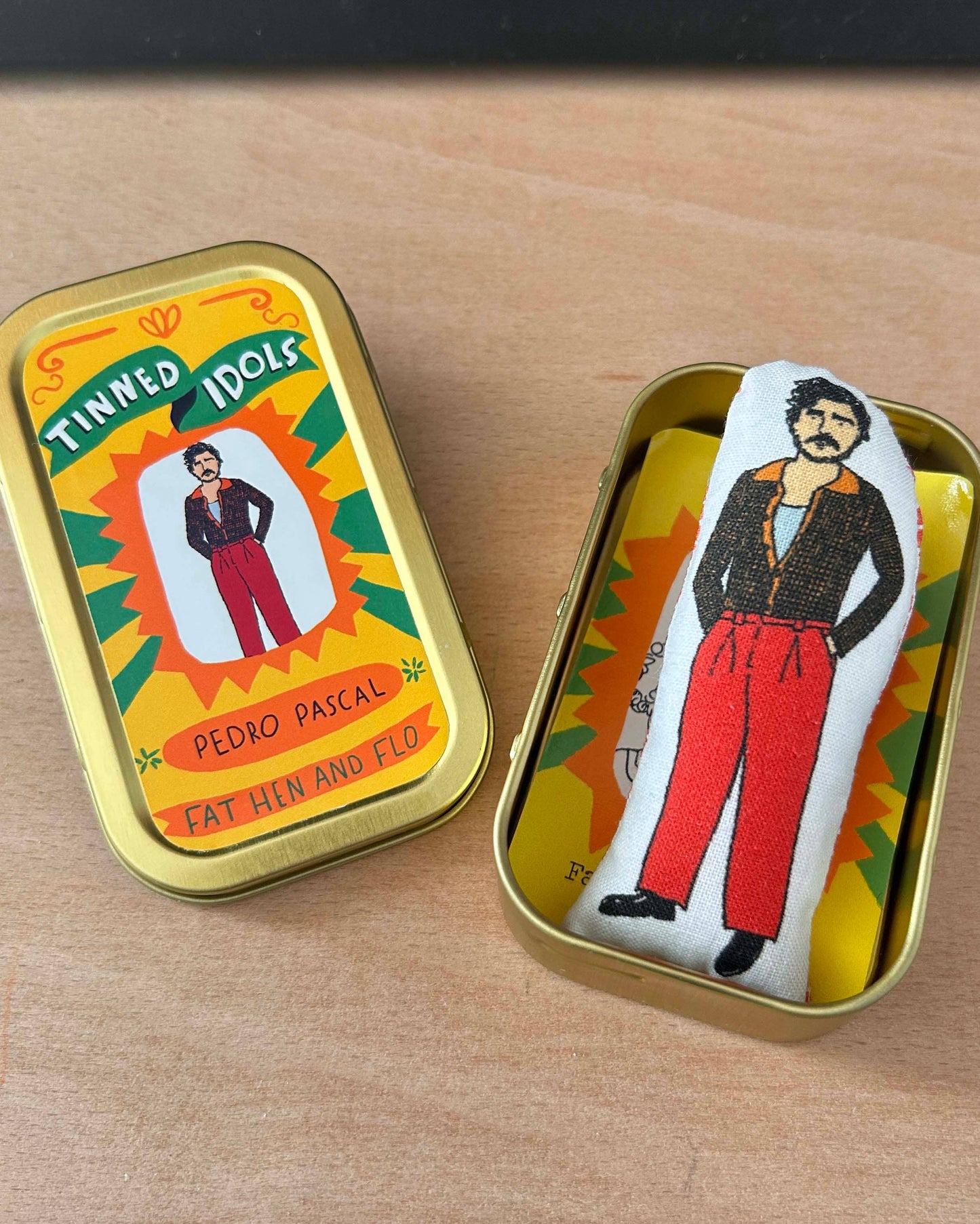 Pedro Pascal - idol på dåse