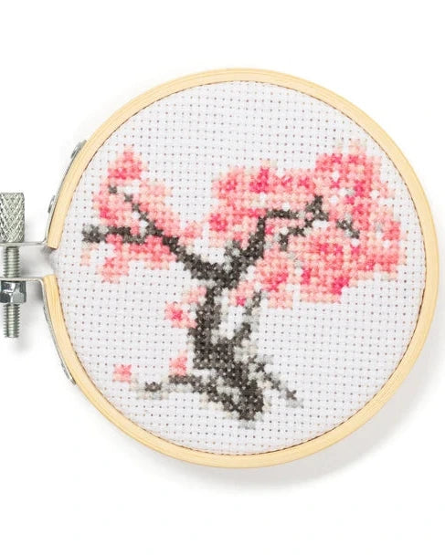 Broderikit - kirsebærblomster